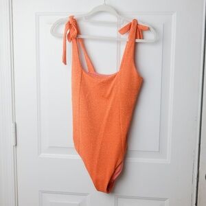 Beach Riot Sydney One-Piece Swimsuit – Sunshine Haze Scrunch Orange NWOT. Size L